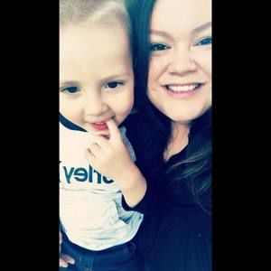 Meet your Posher, Leah